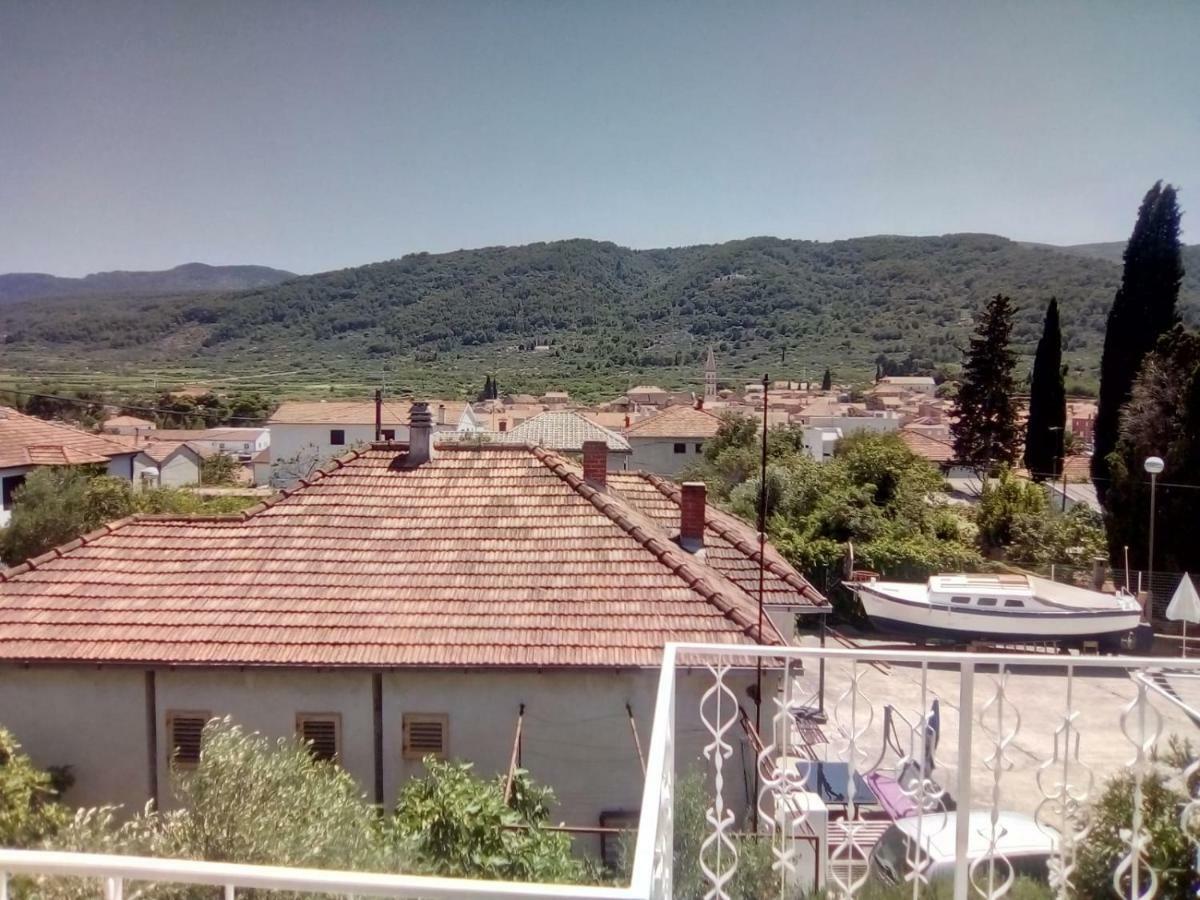 Relax Garden Apartment Stari Grad  Exterior photo